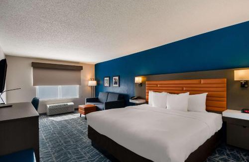Seven Corners Hotel | Comfort Inn Falls Church - Tysons Corner