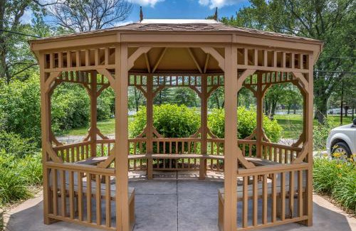 Quad Cities Hotel | Comfort Inn Moline - Quad Cities