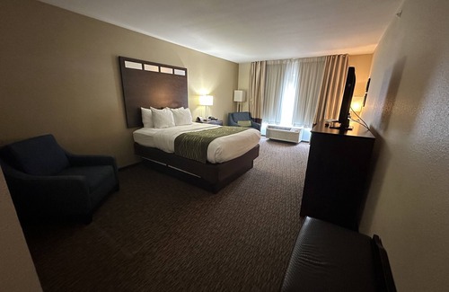 Barton Hotel | Comfort Inn St. Clairsville