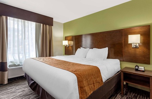 North Little Rock Hotel | Comfort Inn & Suites North Little Rock JFK Blvd