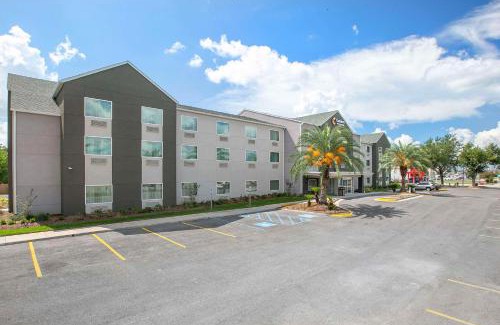 Bayou Cane Hotel | Comfort Inn & Suites Houma