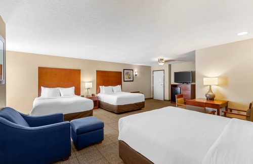 Fallon Hotel | Comfort Inn & Suites Near Fallon Naval Air Station