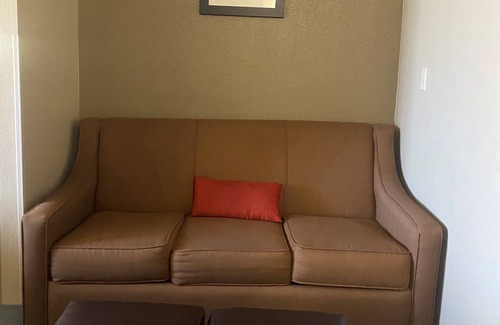 Tucson Hotel | Comfort Inn & Suites near Kino Sports Complex