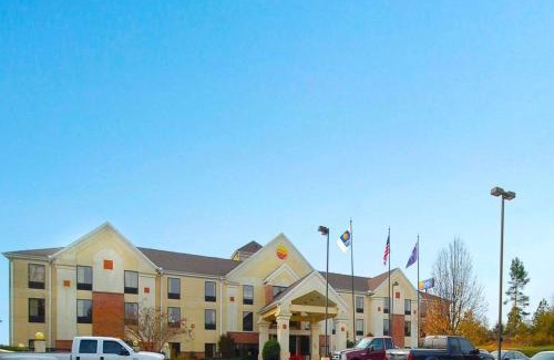 Valley Falls Hotel | Comfort Inn & Suites Spartanburg North