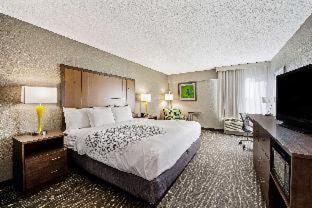 Tipp City Hotel | Comfort Inn & Suites Tipp City Dayton North I-75