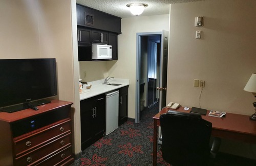 Banff Trail Hotel | Comfort Inn & Suites University