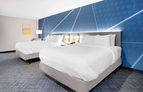 Mountain Grove Hotel | Comfort Inn & Suites US-60