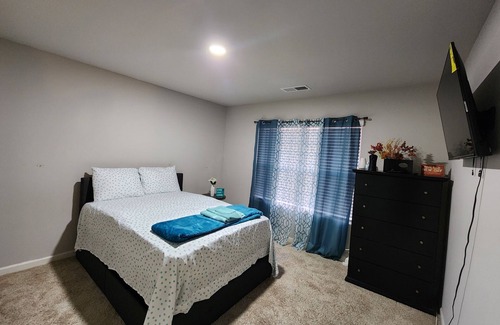 McDonough House | Comfort lodgings with peace of mind, many attractions and great place to stay