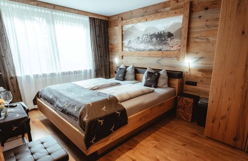 Dorfgastein Bed & Breakfast | Comfort multi-bed room, bath, WC, 1 bedroom - Walcher, Gasthof