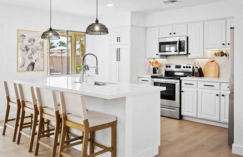 Raskin Estates House | Comfort | Remodeled+Modern+3 br+office+KingBeds