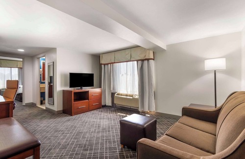 Church Street Hotel | Comfort Suites Atlanta Airport
