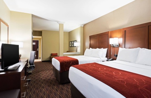DuBois Hotel | Comfort Suites DuBois Country Club