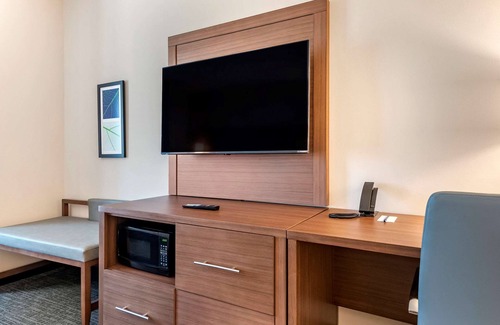 Grandview Hotel | Comfort Suites Grandview - Kansas City