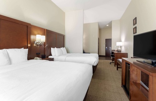 West Dallas Hotel | Comfort Suites West Dallas - Cockrell Hill