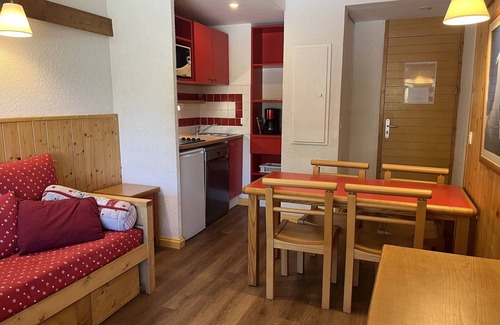 Plagne 1800 Apartment | Comfortable 2-room with pool & pets welcome in Plagne 1800