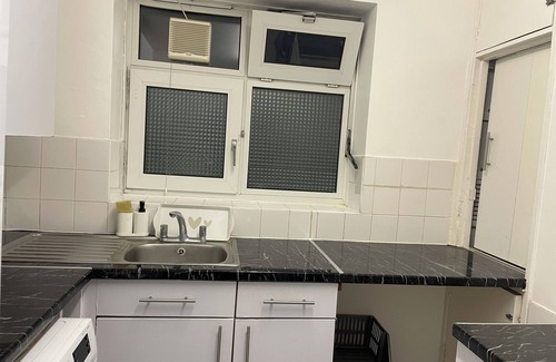 Peckham Rye Apartment | Comfortable 2-bedroom apartment in awesome London with WiFi