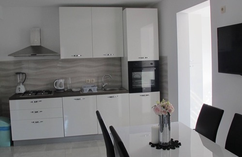Sobra Apartment | Comfortable 2 Bedroom Apartment