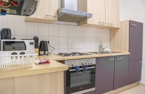 Neulerchenfeld Apartment | Comfortable 2BR Apt.-Near Wiener Stadthalle