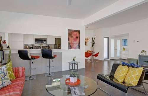 Racquet Club South House | Comfortable 3 bdrm/1.75 bath in Palm Springs - Rubys Retreat