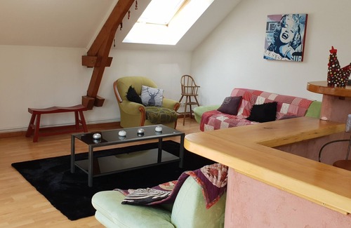 Le Bonhomme Apartment | Comfortable 6-person gîte