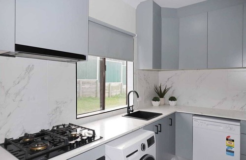 Oberon House | Comfortable and Cosy 3 Bedroom Home