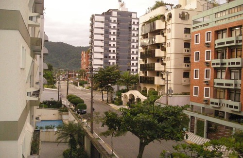 Enseada Apartment | Comfortable and practical apartment in Cove