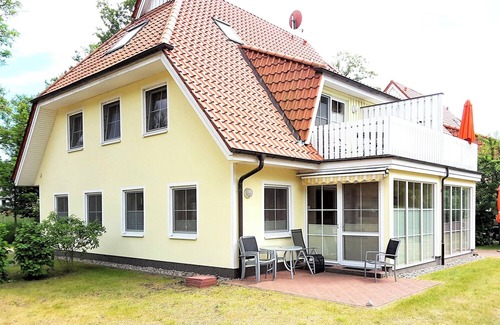 Ostseebad Prerow Apartment | Comfortable apartment with south-west facing terrace for max. 4 persons in Prerow, WLAN