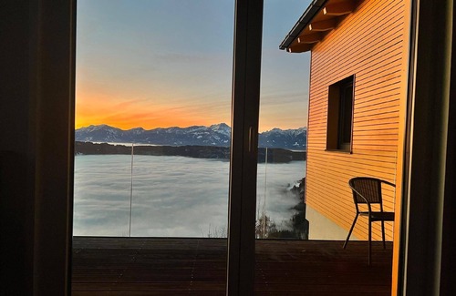 Bodensdorf House | Comfortable Apartment in Winkl Ossiachberg with Generous Garden and Wonderful View