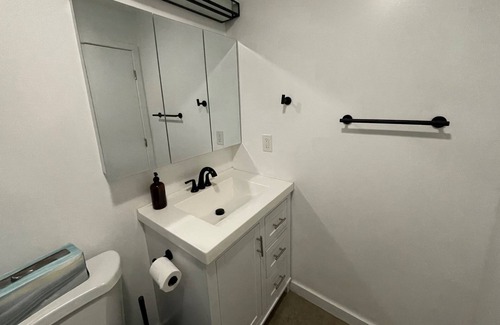 Eagle Rock Cottage | Comfortable Back House in Highland Park
