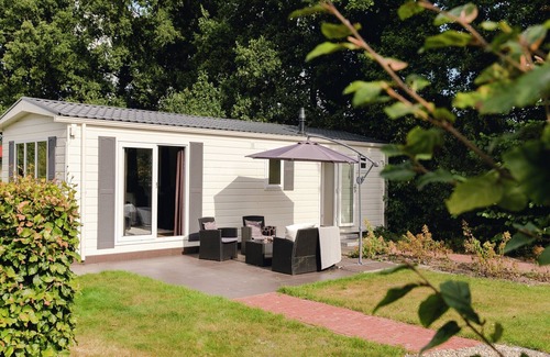 Municipality of Rijssen-Holten Ski Chalet | Comfortable chalet on the edge of the forest