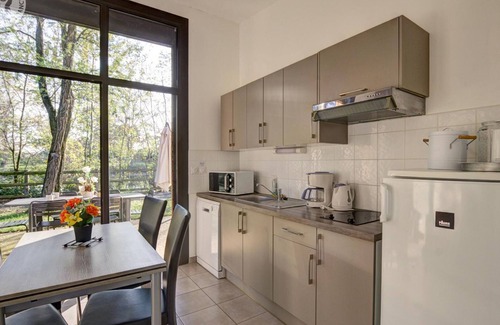 Veauchette Cottage | Comfortable chalets with terrace by the ponds in Forez, pets allowed