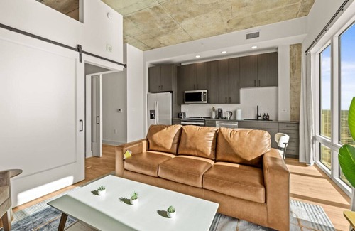 Channel District Apartment | Comfortable Channelside 1BR w/Great Perks