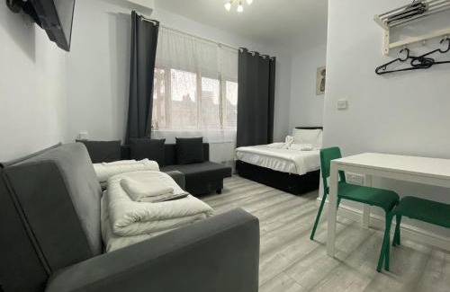 Stepney Green House | Comfortable - Cosy - Budget Studios in City Center