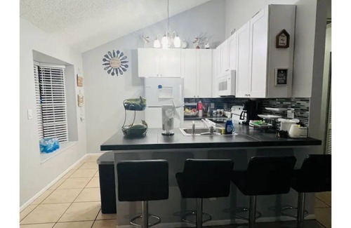 Lake St. George Villa | Comfortable, Cozy & Peaceful Home Close to Beach
