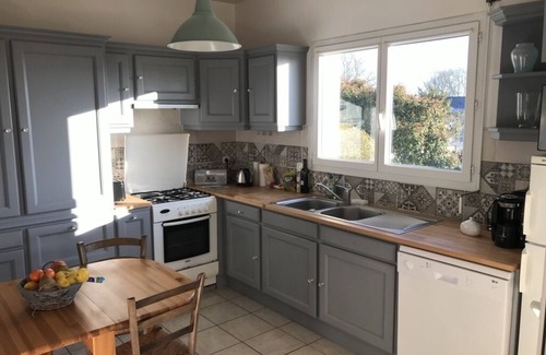 Crozon House | Comfortable family home a stone's throw from the GR34 and beaches