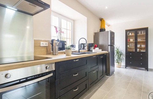 Cotentin Peninsula Cottage | Comfortable holiday house with terrace and enclosed garden, pets allowed