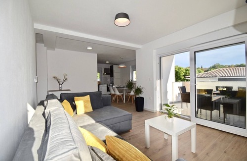 Stinjan Apartment | Comfortable holiday house with apartments/Spacious new holiday apartment/A4 *