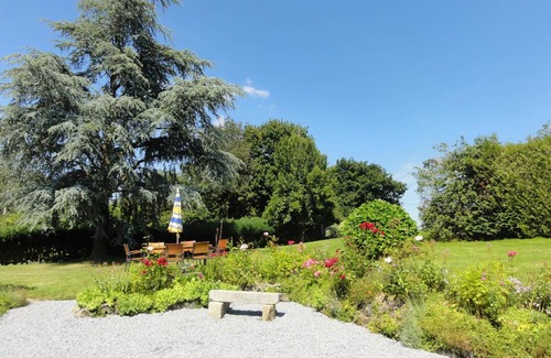 Quibou Cottage | Comfortable house in Quibou with enclosed garden and pets allowed