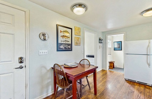 Mendocino Cottage | Comfortable & Inviting Cottage w/an Enclosed Yard, and WiFi