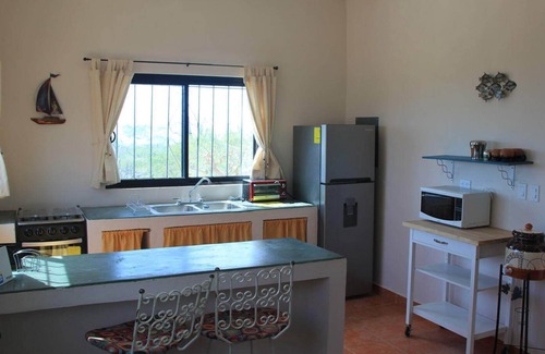 El Sargento House | Comfortable One Bedroom Casita Fully Equiped with Deck and Seaview