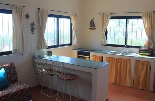 El Sargento House | Comfortable One Bedroom Casita Fully Equiped with Deck and Seaview
