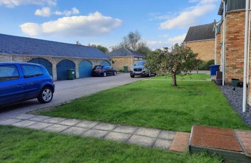 Longstanton House | Comfortable quiet room near Cambridge