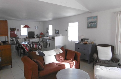 Barbatre House | Comfortable semi-detached house in Barbâtre near beach, up to 10 people