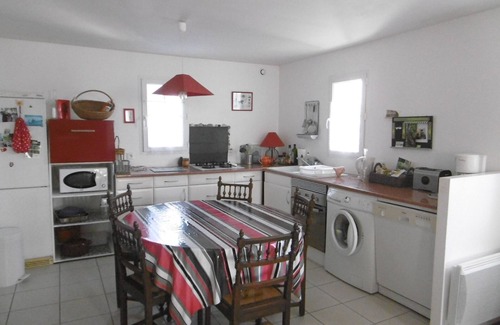 Barbatre House | Comfortable semi-detached house in Barbâtre near beach, up to 10 people