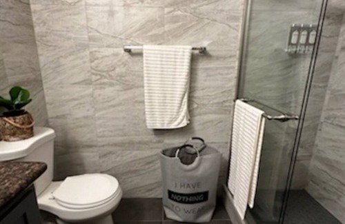 Sacramento Apartment | Comfortable studio #2 with WiFi and AC in charming Sacramento