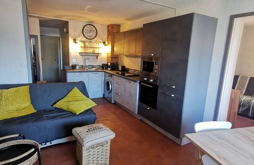 Le Barcares Apartment | Comfortable T3 apartment in secure residence with swimming pool.