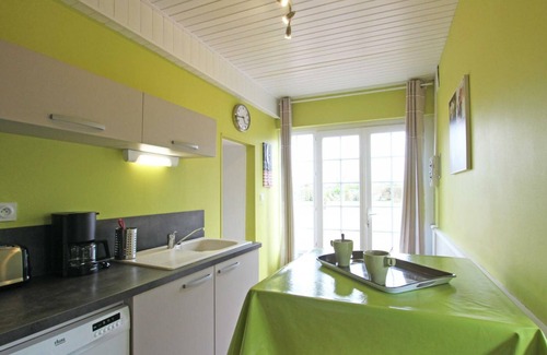 Feugeres Cottage | Comfortable townhouse with shared pool