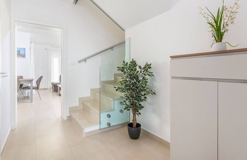 Nova Vas Cottage | Comfortable Villa with private pool