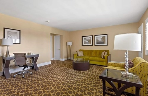 Corte Madera Hotel | Comfortably Furnished 1BR Suite | Landmarks Nearby | Kitchen | Parking | Pool
