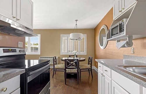 Corte Madera Hotel | Comfortably Furnished 1BR Suite | Landmarks Nearby | Kitchen | Parking | Pool